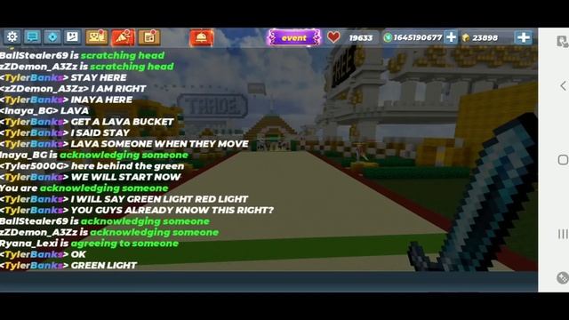 DO NOT CHOOSE THE WRONG HOLE!! $10,000 G-Cubes GIVEAWAY Challenge!! - Blockman GO смотреть онлайн