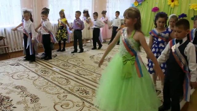 Вальс на выпускном утреннике смотреть онлайн