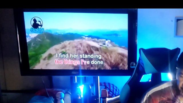 M8 karaoke microphone testing.... Michael learns to rock karaoke lovesongs смотреть онлайн