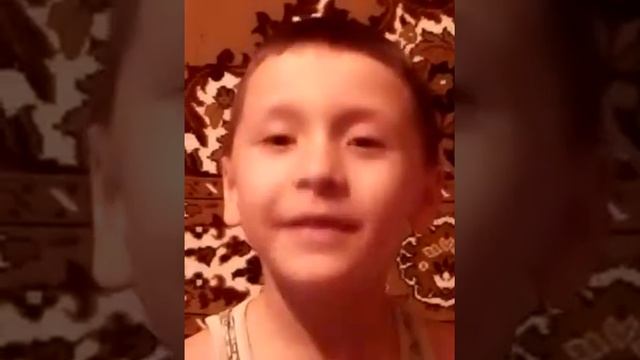 Песня "Весёлый гном" тилалада-тилала, на пеньке под ёлкой!)) смотреть онлайн