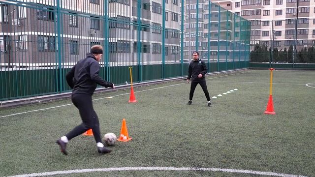 Полноценная тренировка футболиста смотреть онлайн