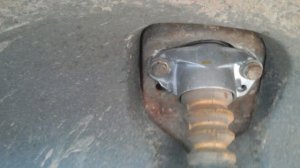 Устронение стука в задней части авто. Гольф 4