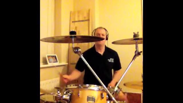 Dakota Drum Cover on a Yamaha Stage Custom 18" Birch Bee Bop Jazz Kit смотреть онлайн