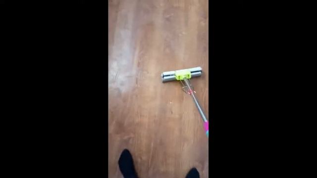 Мою пол за то что он мокрый!! Он плачет и весь мокрый!! смотреть онлайн