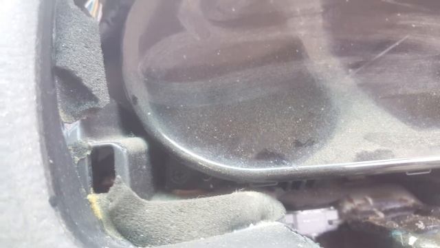 Remove Speedmeter Clock On Toyota Harrier