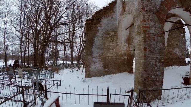 Руины Благовещенской церкви в Ропше. Аэросъемка. Трагические кадры смотреть онлайн