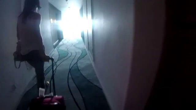 Vlog: ЛЕТИМ ВО ВЬЕТНАМ! МОЙ ПЕРВЫЙ РАЗ! ПРОБУЮ КОКОСОВУЮ ВОДУ И СУП ФО...