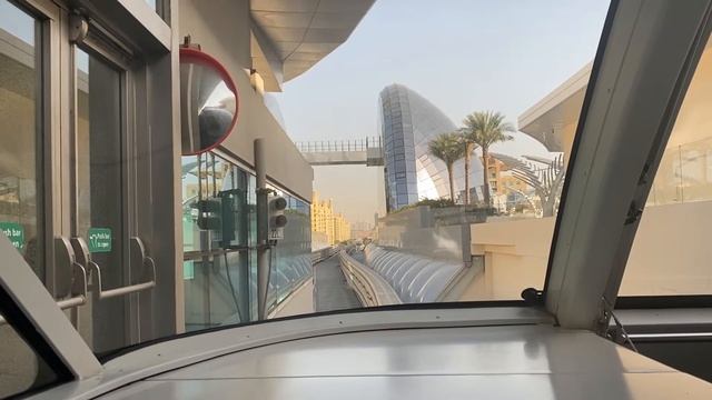 UAE, Dubai, Palma (Palm Jumeraih), voznja, monorail, Hotel Atlantis - Dubai Pearl смотреть онлайн