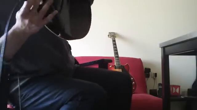 YAMAHA SG 2000 VS GIBSON LESPAUL TRADITIONAL