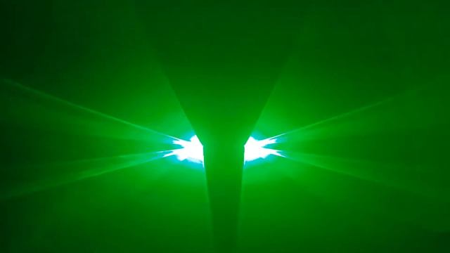 Laser show for Call on Me (by Eric Prydz) смотреть онлайн