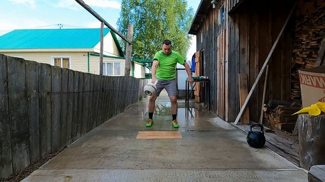 Рывок гири 32 кг 34 раза (по 17 раз каждой рукой) смотреть онлайн