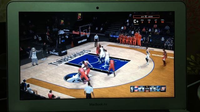 NBA 2k15 on Macbook Air 11 inch (2013) смотреть онлайн
