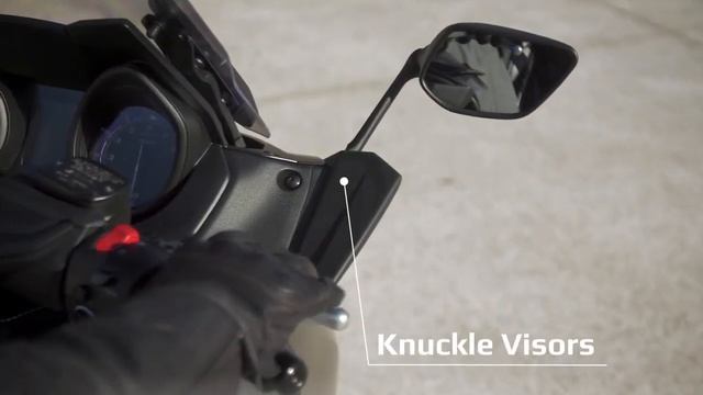 01 Yamaha TMAX Winter Pack 2020 смотреть онлайн