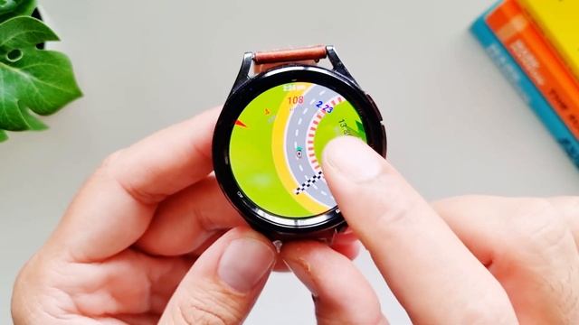 Play this Racing Game on Galaxy Watch 6 Classic! смотреть онлайн