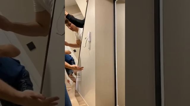 Как это сделать!? Как повесить тяжелое зеркало на стене. смотреть онлайн