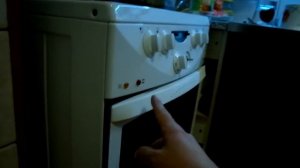 Не закрывается(прижимается) дверца духовки Gorenje