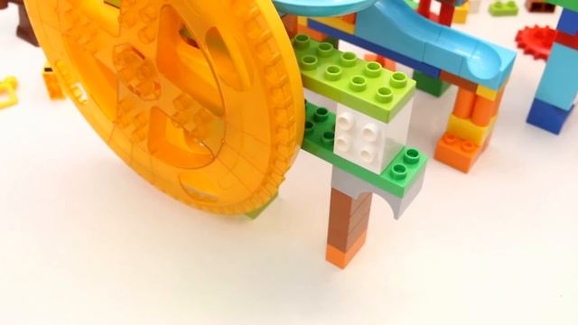 Satisfying Video | Building Blocks Puzzle Marble Run Sound with Ferris Wheel смотреть онлайн