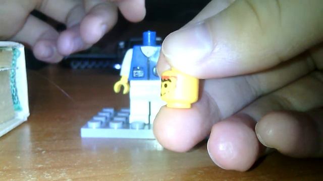 Кастом на обычного лего человечка смотреть онлайн