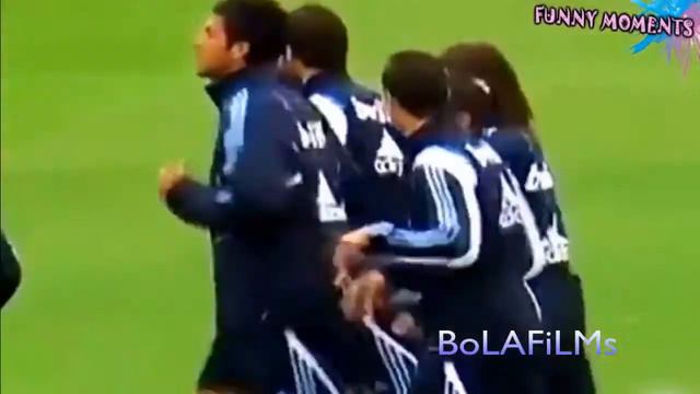 Football Funny Moments Of All Time! HD смотреть онлайн
