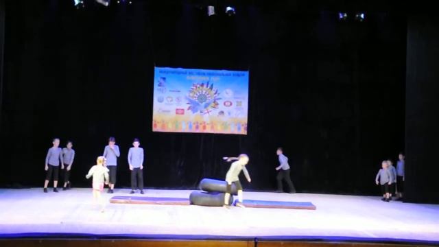 Шпана. Народная танцевально-цирковая студия "Надежда". SUNFLOWER FEST. смотреть онлайн