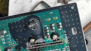 Nissan Almera Tino глючит панель приборов/Nissan Almera Tino repair dashboard