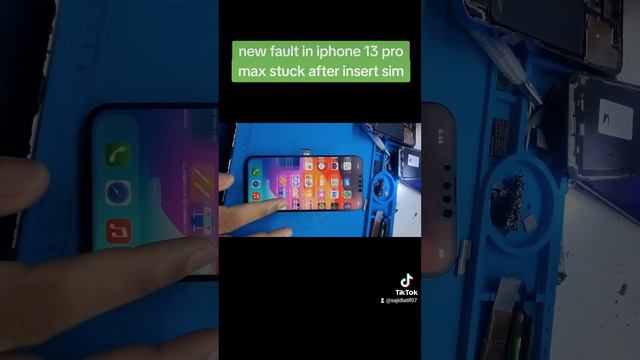 New fault in iphone 13 pro max after insert sim stuck black screen смотреть онлайн