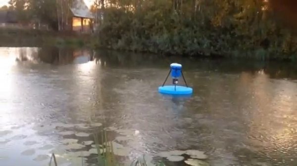 Кормления рыб и кур на приусадебном участке с помощью автокормушка pro Hunter fisher