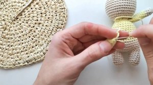 как пришить лапы игрушке крючком