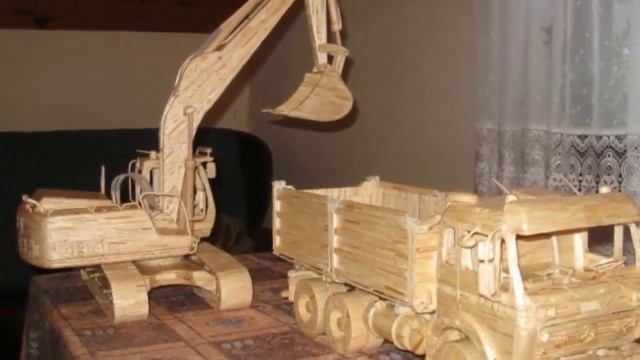 Он сделал машины из спичек! Как? Невероятные кадры! смотреть онлайн