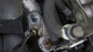 2005-10 Toyota Ractis  oil filler port for autotrans