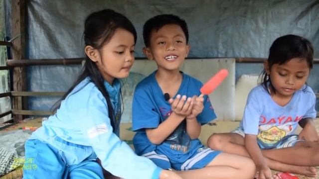 Es Krim Rasa Strawberry ?? Campina Fantasy Stroberi смотреть онлайн