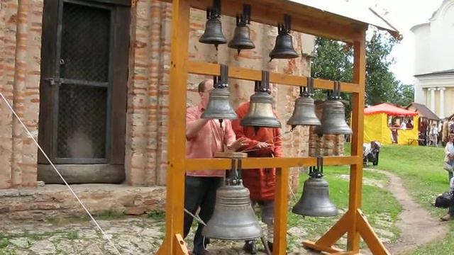 Wedding bells in Novgorod смотреть онлайн