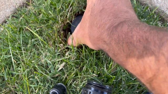 Broken Sprinkler Head Repair | No Digging смотреть онлайн