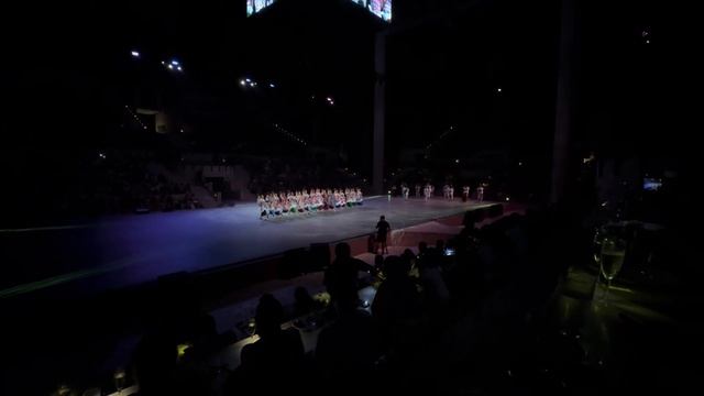 Flor De Piña Completo / Xcaret México Espectacular