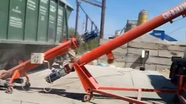www.compasstech.ru Разгрузка вагона хоппера мобильной установкой ВИТ 1 +ВИТ2 в Казахстане смотреть онлайн