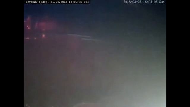 НАЧАЛО ПОЖАРА В КЕМЕРОВО ЗАПИСАЛА КАМЕРА ВИДЕО НАБЛЮДЕНИЯ. ТЦ Зимняя Вишня