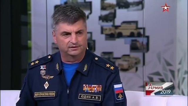 Замглавкома ВКС заявил,что летчикам не надо хорошо платить... смотреть онлайн
