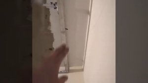 Скрытая ниша с перегибом из натяжного потолка