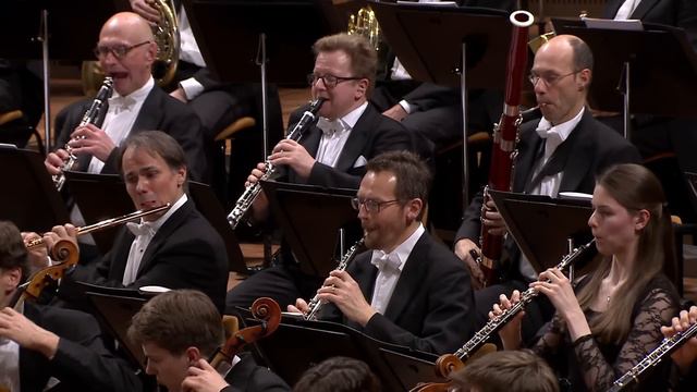 Shostakovich: Symphony No. 10 / Jansons · Berliner Philharmoniker смотреть онлайн