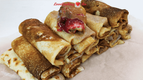 Постные блины с ягодной начинкой | LoveCookingRu