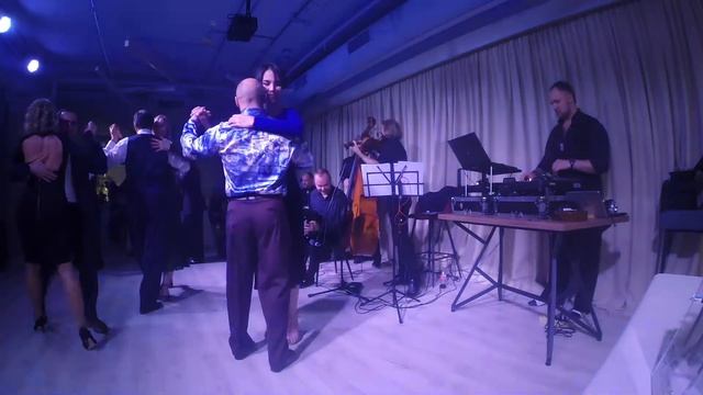 02. Poema (Eduardo Bianco/Mario Melfi/Francisco Canaro) смотреть онлайн
