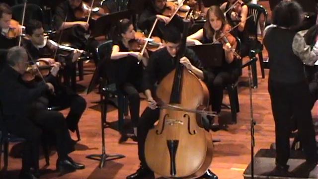 Hoffmeister Bass Concerto 3rd Mov - Daniel Castañeda смотреть онлайн