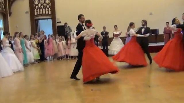 Ансамбль Гармония выступает в Царицыно www.rpu-dance.ru смотреть онлайн