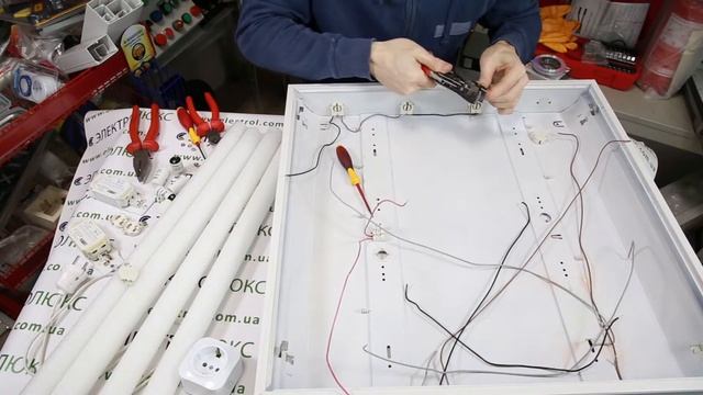 Как переделать растровый светильник на светодиодный смотреть онлайн