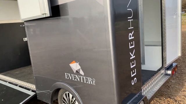 Seeker Hunter 3.5 or 3.9 or 4.5 ton Horse box from 19995 brand new build horse lorry Derbyshire. смотреть онлайн
