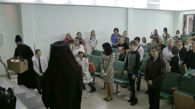 Рождество у детей сирот в г Новосибирске епископ Филипп смотреть онлайн