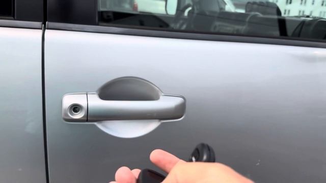 Keyless entry and viper remote start on 2007 Toyota FJ Cruiser смотреть онлайн