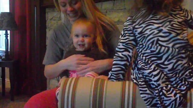 "Crack an egg on your head" game. смотреть онлайн