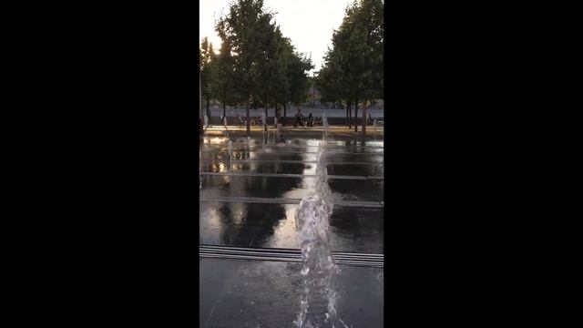 Москва 6д. Каршеринг, автопрогулка. Музеон, купание в сухом фонтане. Закат солнца с высоты 17 этажа смотреть онлайн