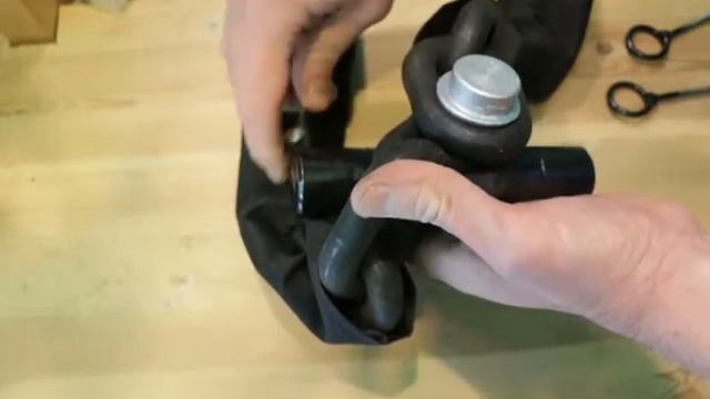 Навесной замок для цепи с двумя ключами. Собственное производство. смотреть онлайн